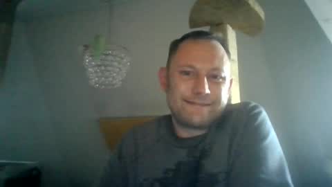 Snapshot of benizio_ chatting on 01.16.25 benizio online show from 01.16.25