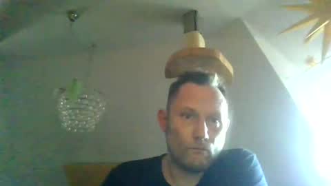 Snapshot of benizio_ chatting on 01.17.25 benizio online show from 01.17.25