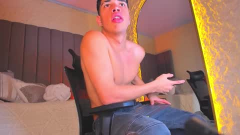 Snapshot of benjamin_more chatting on 12.03.25 BENJAMIN online show from 12.03.25