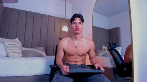 BENJAMIN online show from 05.14.26