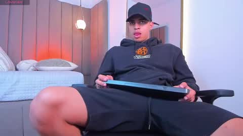 BENJAMIN online show from 05.19.26