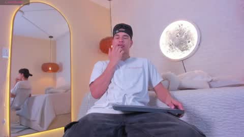 BENJAMIN online show from 06.09.26