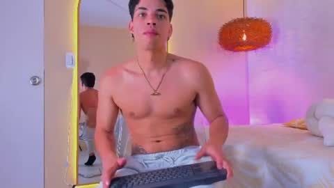 BENJAMIN online show from 06.19.26