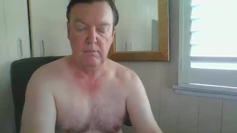 Snapshot of benjoid chatting on 11.21.25 benjoid online show from 11.21.25