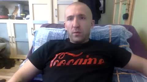 Snapshot of benko800 chatting on 09.16.25 PM4PASSWORD online show from 09.16.25