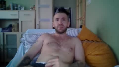 Snapshot of benko800 chatting on 10.11.25 PM4PASSWORD online show from 10.11.25