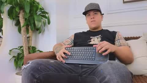 bennett_alejoo online show from 04.14.26