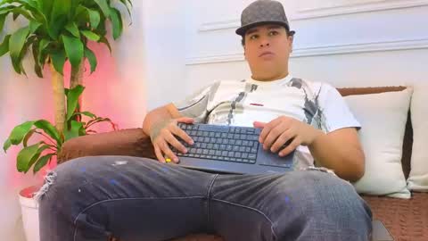 bennett_alejoo online show from 04.23.26