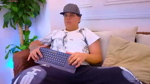 bennett_alejoo online show from 07.28.26