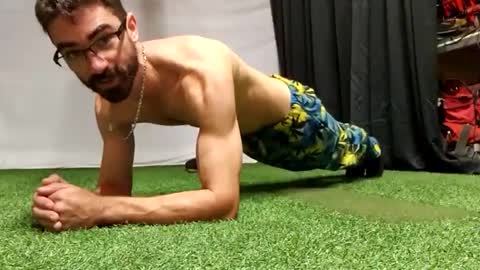 Snapshot of benny_boy95 chatting on 10.06.25 benny_boy95 online show from 10.06.25