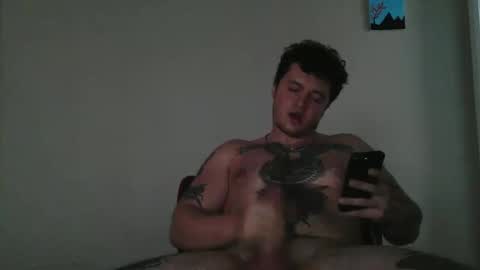 Snapshot of bennymaple chatting on 10.28.25 bennymaple online show from 10.28.25