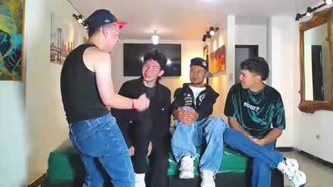 Snapshot of benz_boys chatting on 11.22.25 benz boys online show from 11.22.25