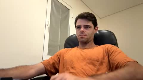 Snapshot of berltex chatting on 11.18.25 Berltex online show from 11.18.25