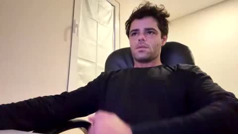 Snapshot of berltex chatting on 12.04.25 Berltex online show from 12.04.25