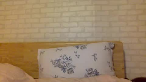 Snapshot of bermudatriangle12 chatting on 02.10.25 tixxie  online show from 02.10.25