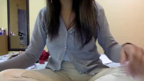 Snapshot of bermudatriangle12 chatting on 11.10.25 tixxie online show from 11.10.25