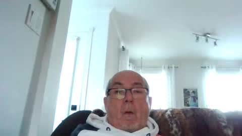 bernard1102 online show from 12.03.24