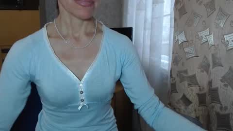 Snapshot of berry2024 chatting on 11.17.25 berry2024 online show from 11.17.25