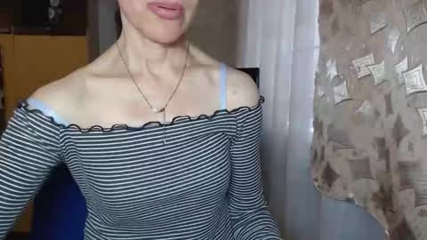 Snapshot of berry2024 chatting on 11.28.25 berry2024 online show from 11.28.25