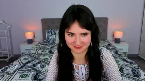 Snapshot of berrydiva chatting on 05.08.26 Violette online show from 05.08.26
