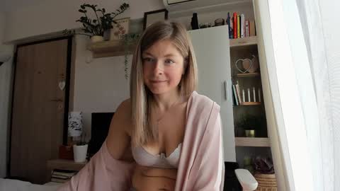 Vicky   online show from 10.27.25