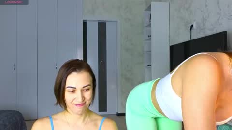 Snapshot of bestgirls2021 chatting on 03.06.25 Hellen and Natali online show from 03.06.25