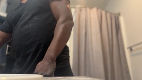 Snapshot of bestkeptsecre_t chatting on 12.19.24 bestkeptsecre t online show from 12.19.24