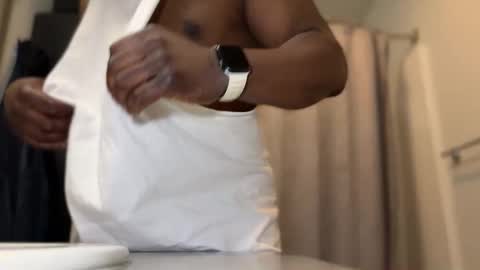 Snapshot of bestkeptsecre_t chatting on 02.04.25 bestkeptsecre t online show from 02.04.25