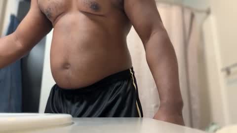 Snapshot of bestkeptsecre_t chatting on 02.12.25 bestkeptsecre t online show from 02.12.25