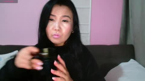 Bet Lu online show from 10.15.25