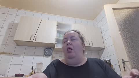 Snapshot of bethnorth chatting on 03.04.25 bethnorth online show from 03.04.25