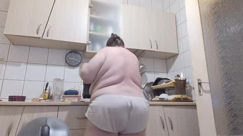 Snapshot of bethnorth chatting on 03.11.25 bethnorth online show from 03.11.25