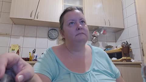 Snapshot of bethnorth chatting on 09.20.25 bethnorth online show from 09.20.25