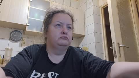 bethnorth online show from 05.04.26