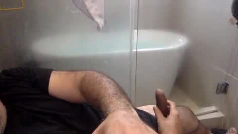 Snapshot of betoooox chatting on 01.05.25 Virtual Gentleman online show from 01.05.25