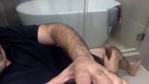 Snapshot of betoooox chatting on 01.07.25 Virtual Gentleman online show from 01.07.25