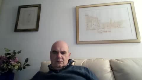 Snapshot of betta1 chatting on 12.16.25 betta1 online show from 12.16.25