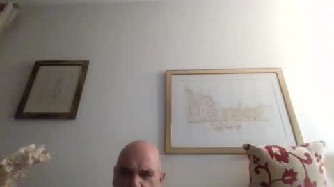 Snapshot of betta1 chatting on 04.19.26 betta1 online show from 04.19.26
