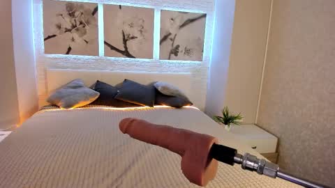 Betty online show from 11.22.25