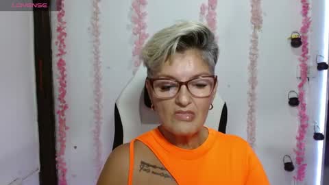 Snapshot of bety_cum3 chatting on 06.28.26 bibiana online show from 06.28.26