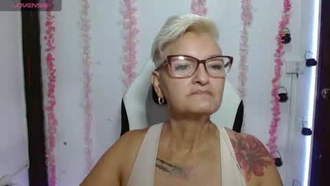 Snapshot of bety_cum3 chatting on 07.02.26 bibiana online show from 07.02.26