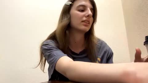 Snapshot of beulahweikert chatting on 06.26.26 Lina online show from 06.26.26