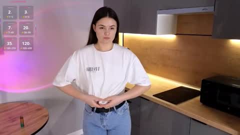 Snapshot of beverlyprice chatting on 12.05.25 Alissa online show from 12.05.25