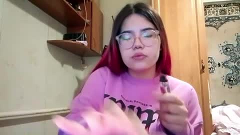 Mia online show from 04.23.26