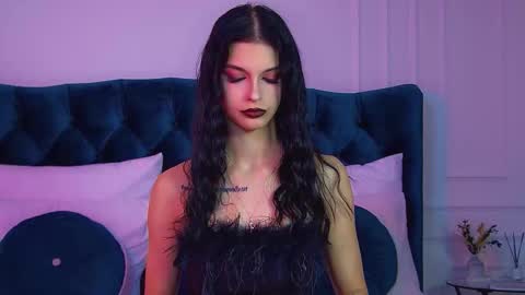 Snapshot of beverlyyork chatting on 09.10.25 Beverly online show from 09.10.25