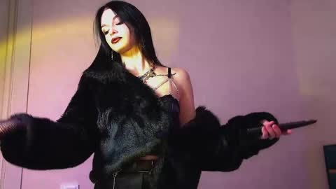 Beverly online show from 04.25.26