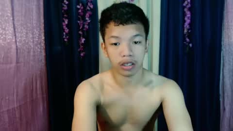 Snapshot of bexyourxman chatting on 02.05.25 Adrian online show from 02.05.25