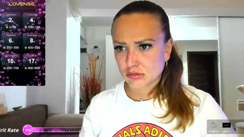   BeyonceDoll       Twitter DollBeyonce    online show from 09.16.25