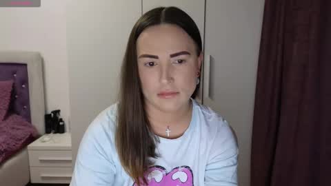   BeyonceDoll       Twitter DollBeyonce    online show from 03.07.26