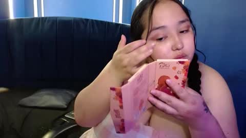 Snapshot of beyota_11 chatting on 10.21.25 beyota online show from 10.21.25